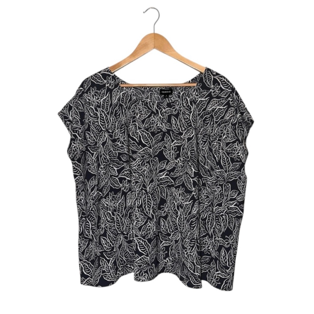 TORRID Island Silk Dolman Cross Back Crop Top Whimsical Sleek Chic Wmn 1X 14 16 - Picture 2 of 16